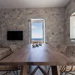 Aria Estate &