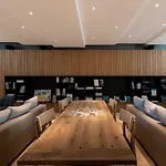 Aria Estate & 4*