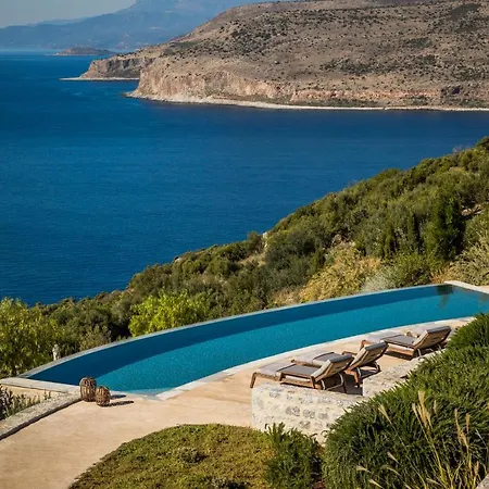 Aria Estate &
