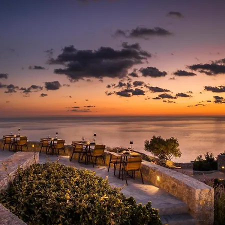 Aria Estate & Hotel