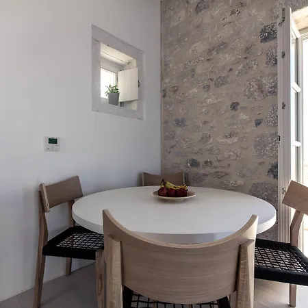 Aria Estate &