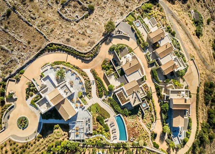 Aria Estate & أريبوليس