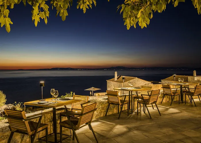 Aria Estate & فندق 4*