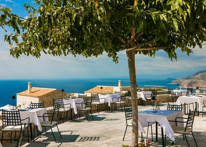 فندق Aria Estate & 4*