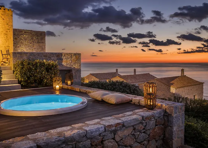 فندق Aria Estate & 4*