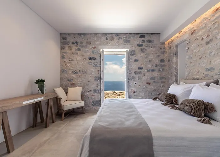 Aria Estate & أريبوليس