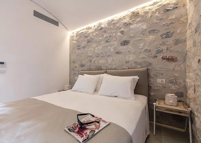 Aria Estate & أريبوليس